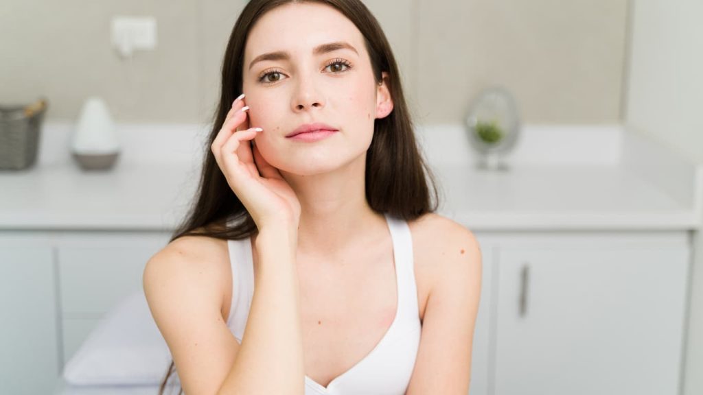 Glowing Skin Tips Naturally: Transform Your Skin with Everyday Ingredients!