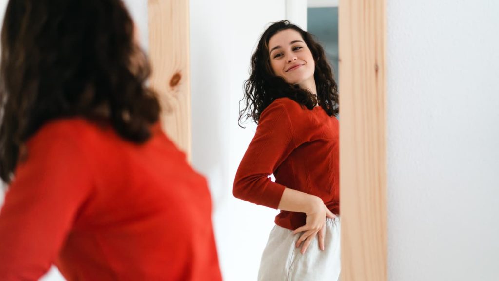 Mirror Affects Your Reflection The Truth About What You Really See!
