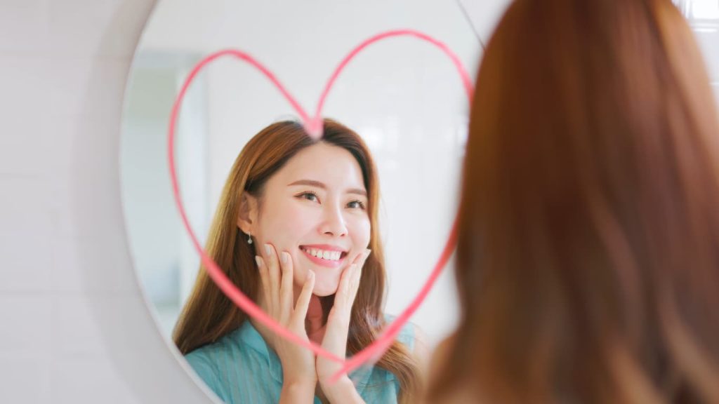 Mirror Affects Your Reflection The Truth About What You Really See!