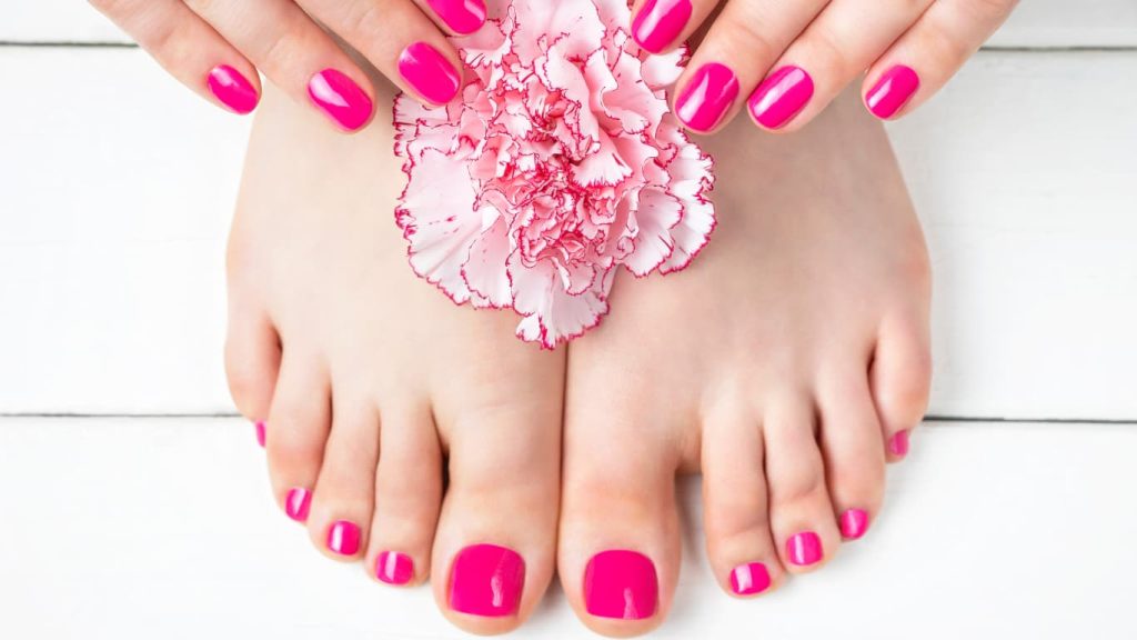 Nail Colors for Pale Skin