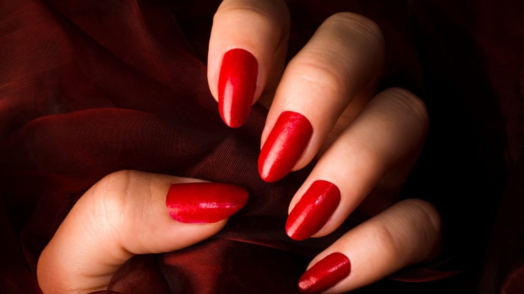 Nail Colors for Pale Skin