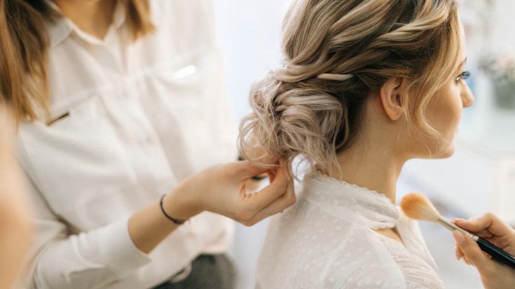 5 Effortless Hairstyles That Make Thin Hair Look Instantly Thicker