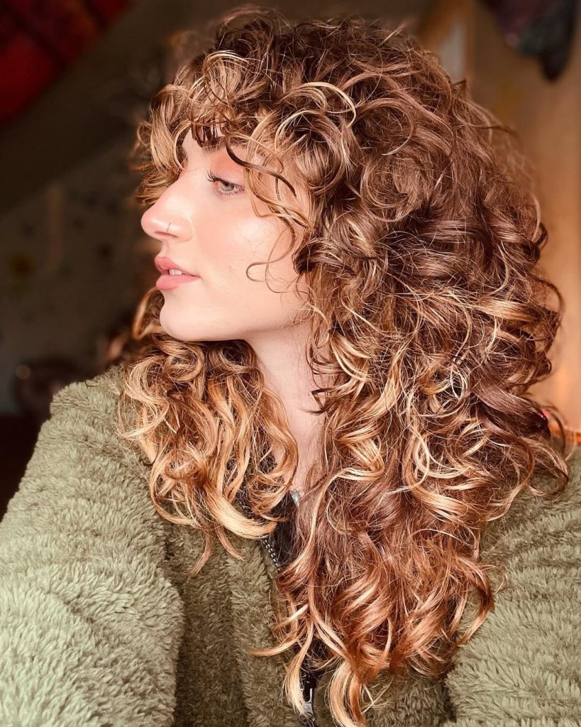 Curly Shag Cut (Short Haircuts Every Woman)