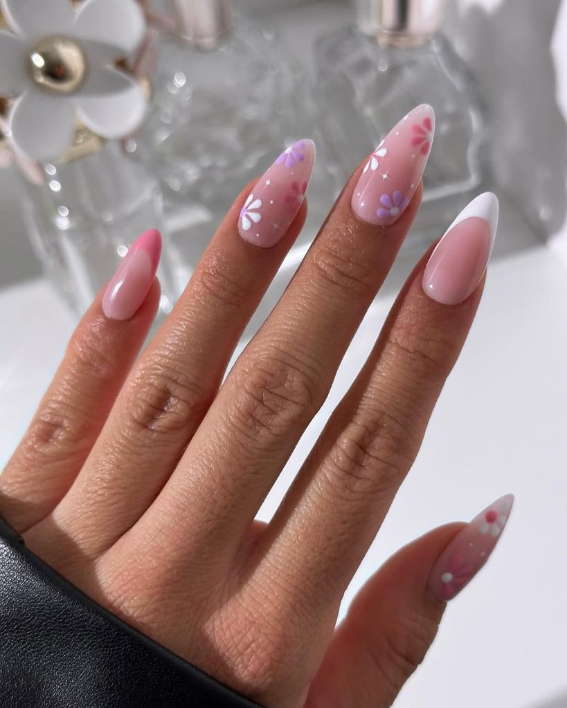 Floral Doodle Art (Spring Nail Trends 2025)