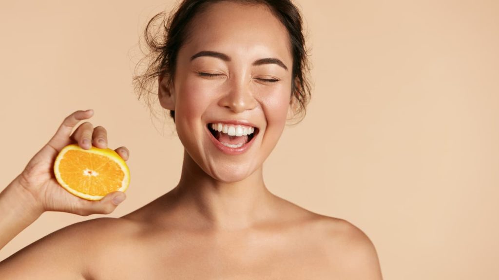 Glowing Skin from Your Kitchen – 7 Easy Skincare Tips You Can Do at Home