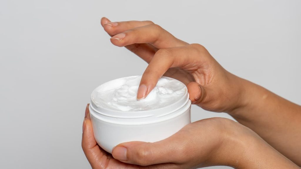 What Is the Difference Between Face Moisturizer and Face Cream